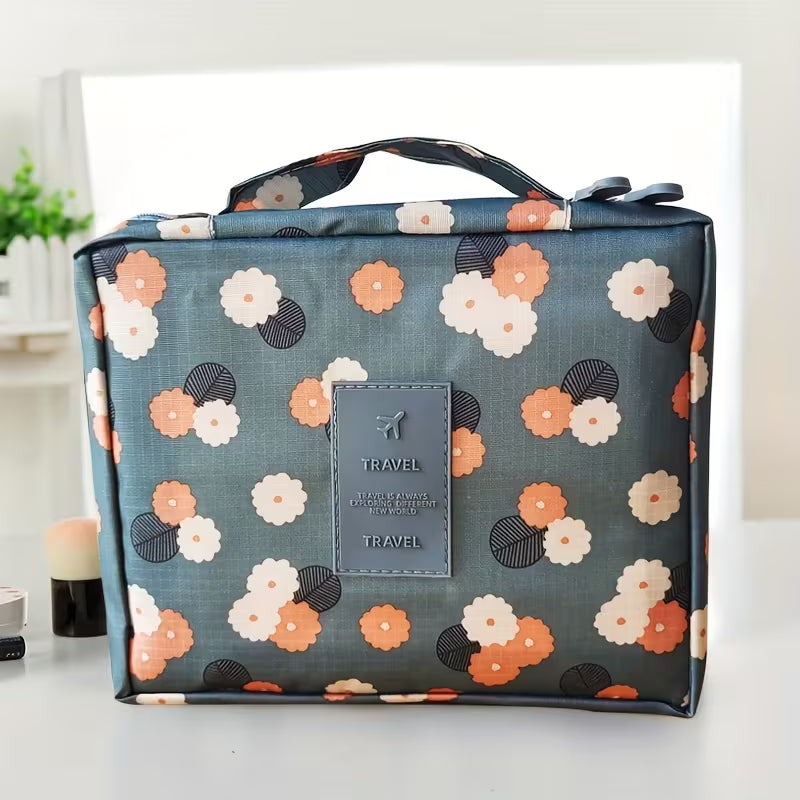 Stylish Travel Makeup Organizer - Large Capacity Cosmetic Bag
